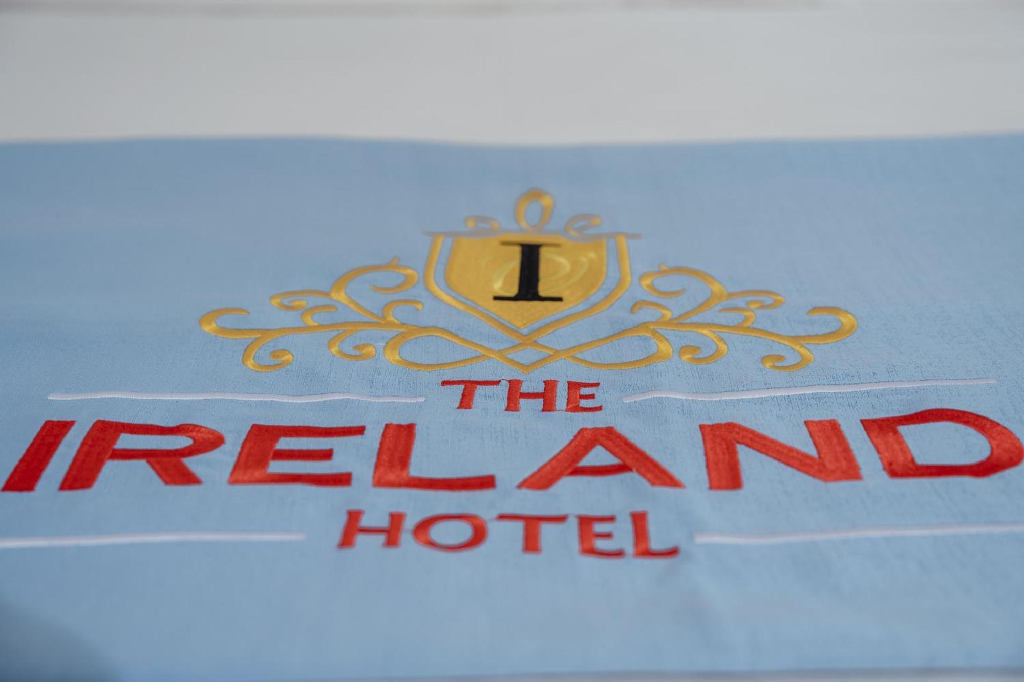 The Ireland Hotel Chan Chau Bagian luar foto